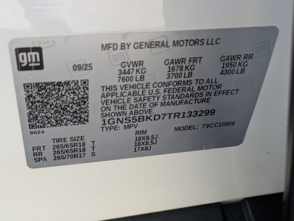 2026 Chevrolet Suburban LS - Photo 32