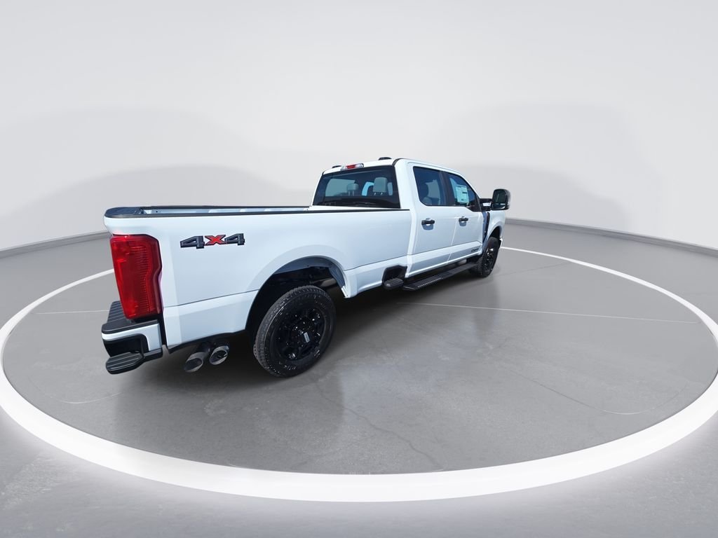 New 2026 Oxford White Ford F-350® XL image 8