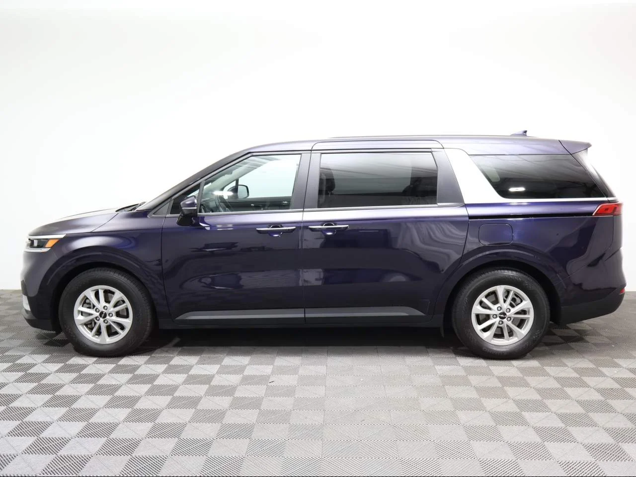 Used 2024 Deep Chroma Blue Kia LX image 2