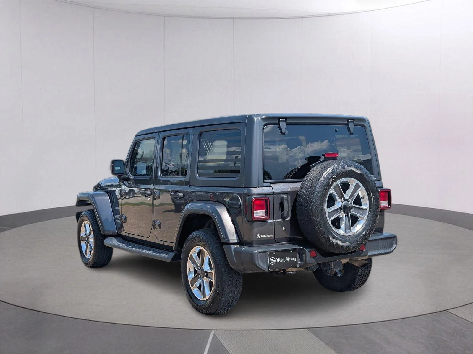 Used 2020 Granite Crystal Metallic Clearcoat Jeep North Edition image 3