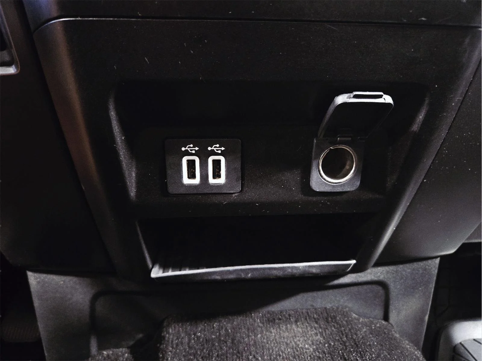 Used 2020 Agate Black Ford XLT image 41