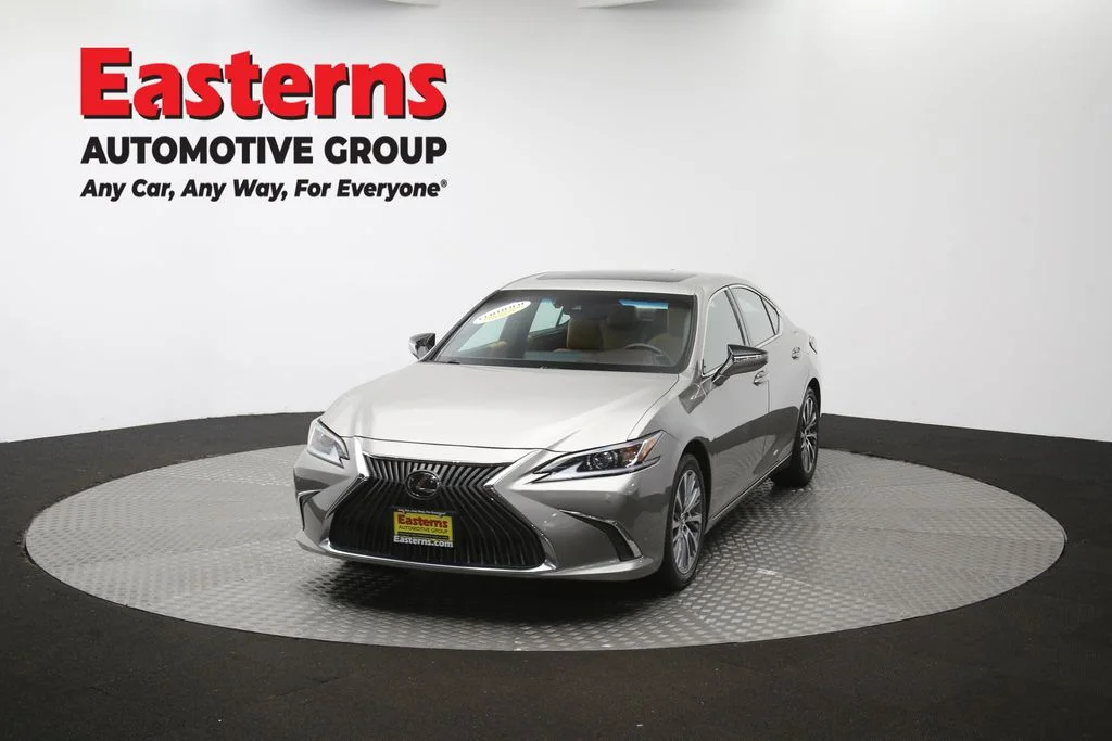 Used 2021 Silver Lexus 350 image 55