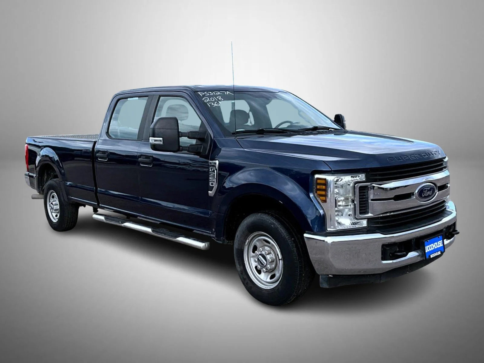 Used 2018 Blue Ford XL image 3