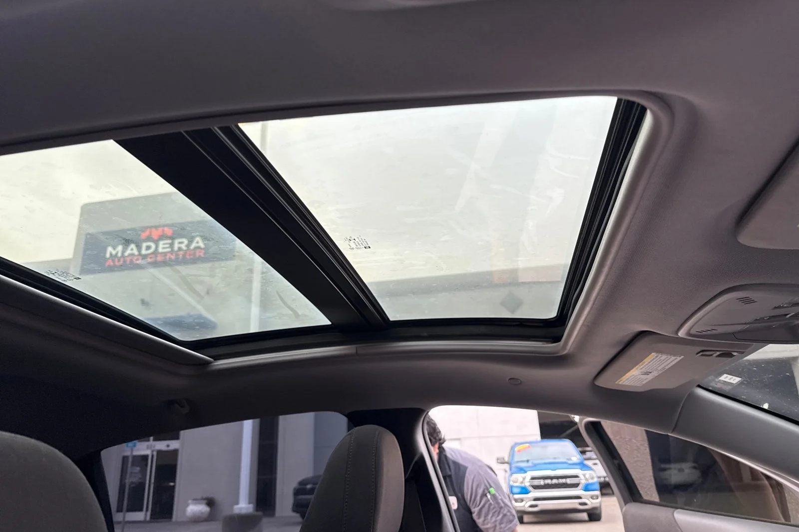Used 2023 SUMMIT WHITE Chevrolet LT image 14