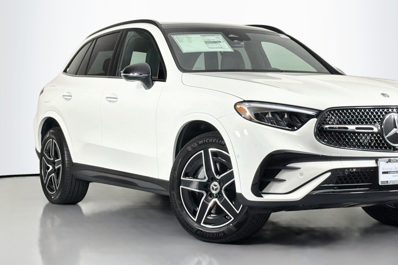 New 2026 Polar White Mercedes-Benz GLC 300 SUV image 13