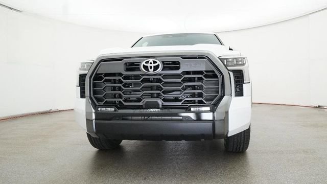 New 2026 Wind Chill Pearl Toyota Platinum image 6