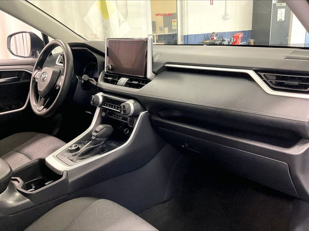Used 2025 White Toyota XLE image 14