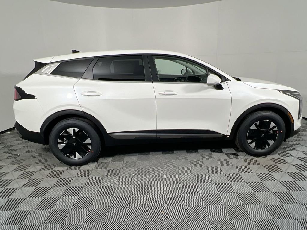 New 2026 Snow White Pearl Kia LX image 2