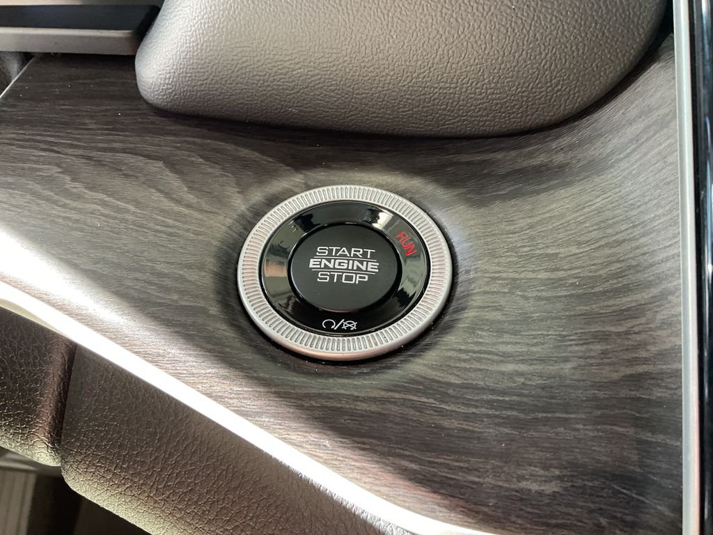 Used 2023 Gray Jeep Limited image 18