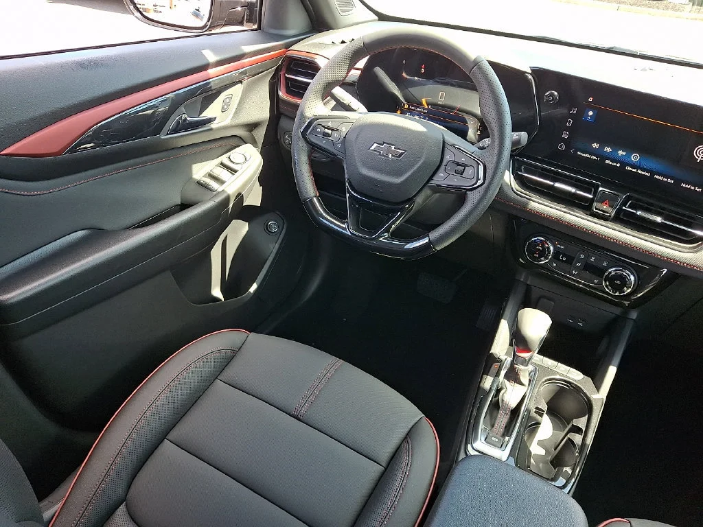 New 2026 Mosaic Black Metallic Chevrolet RS image 10