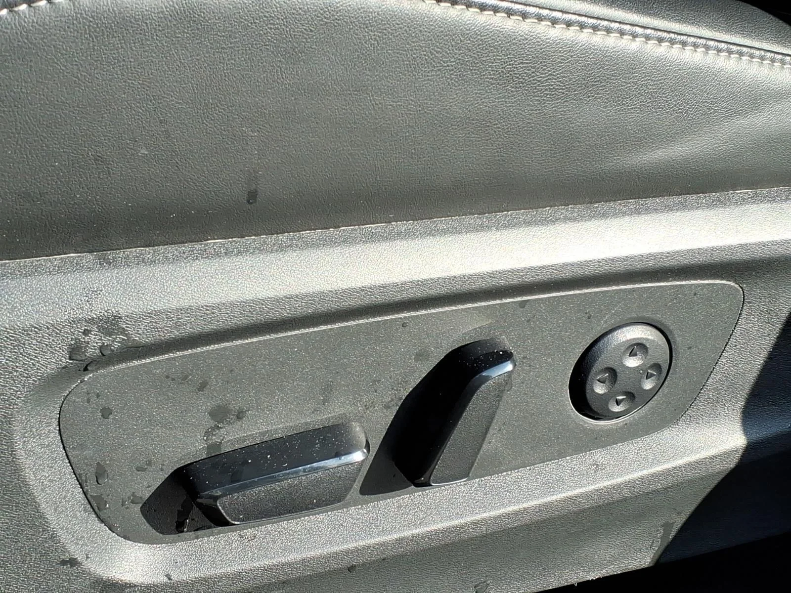 2025 INFINITI QX60 LUXE - Photo 21