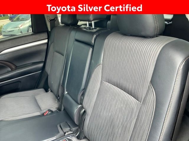 Used 2019 Black Toyota LE Plus image 22