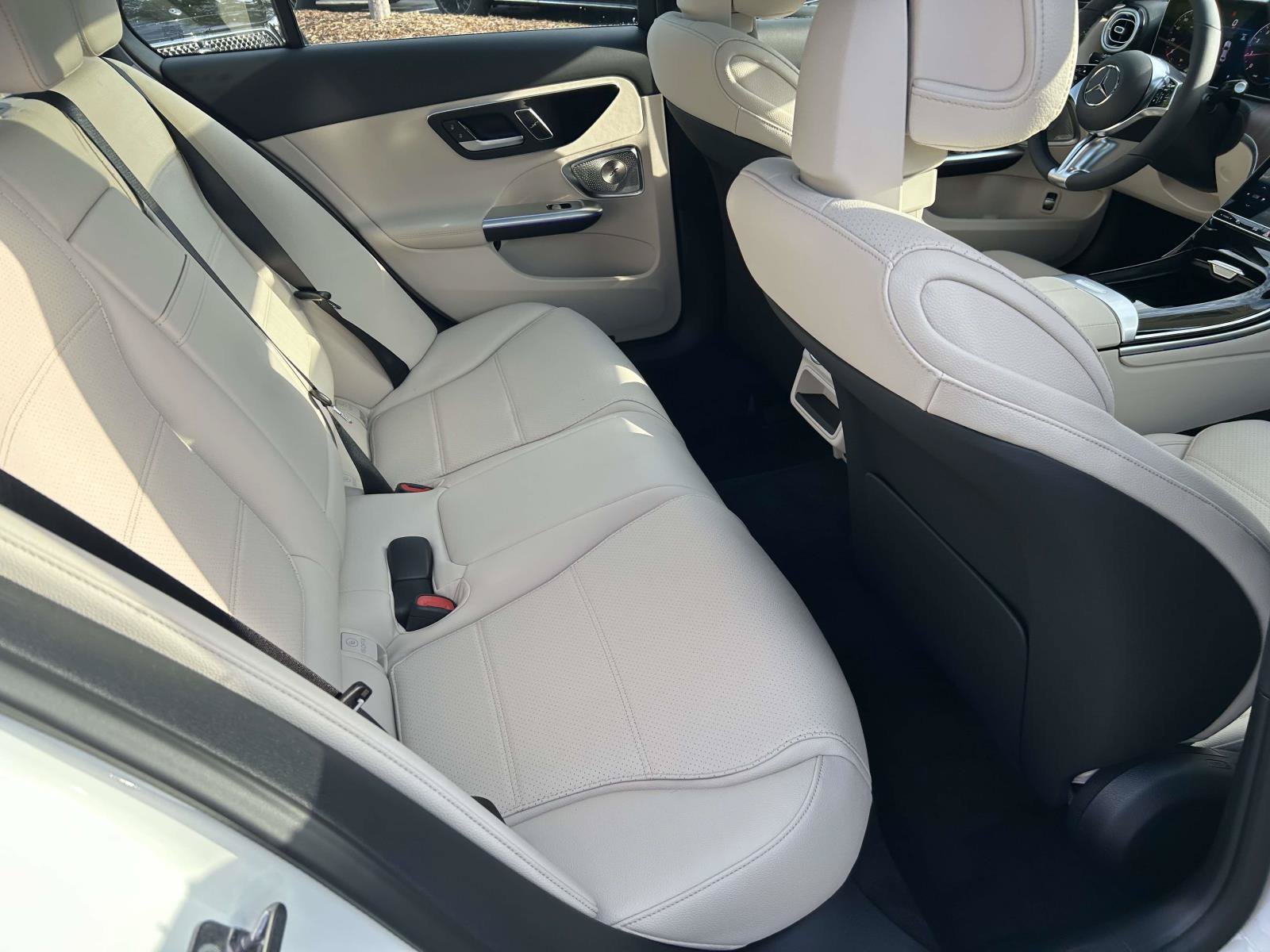 New 2026 Polar White Mercedes-Benz C 300 4MATIC® Sedan image 39