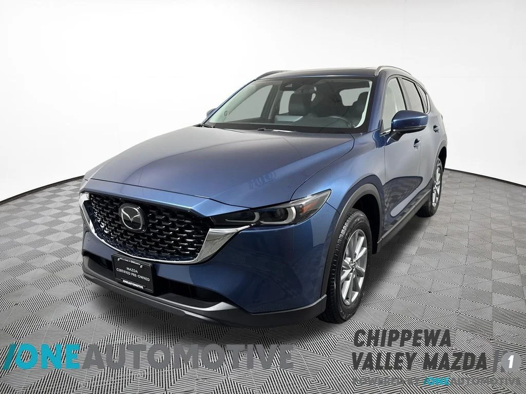 2023 Mazda CX-5 S Preferred package Auto AWD's photo
