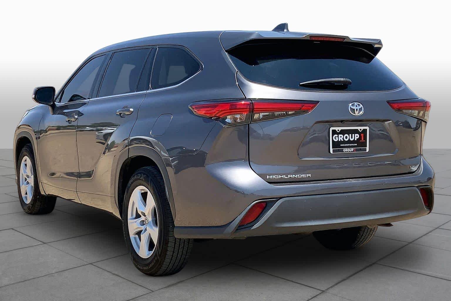 Used 2021 Magnetic Gray Metallic Toyota LE image 12
