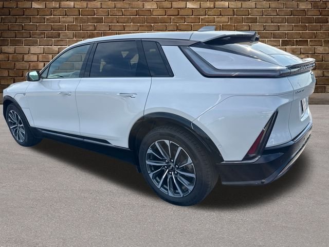 2024 Cadillac Lyriq Sport photo 3
