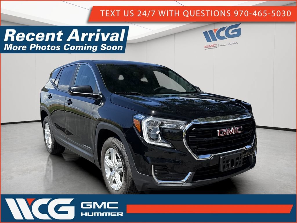 Used 2024 Ebony Twilight Metallic GMC SLE image 1