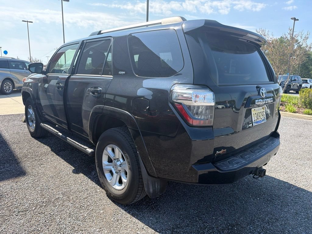 Used 2019 Midnight Black Metallic Toyota SR5 Premium image 4