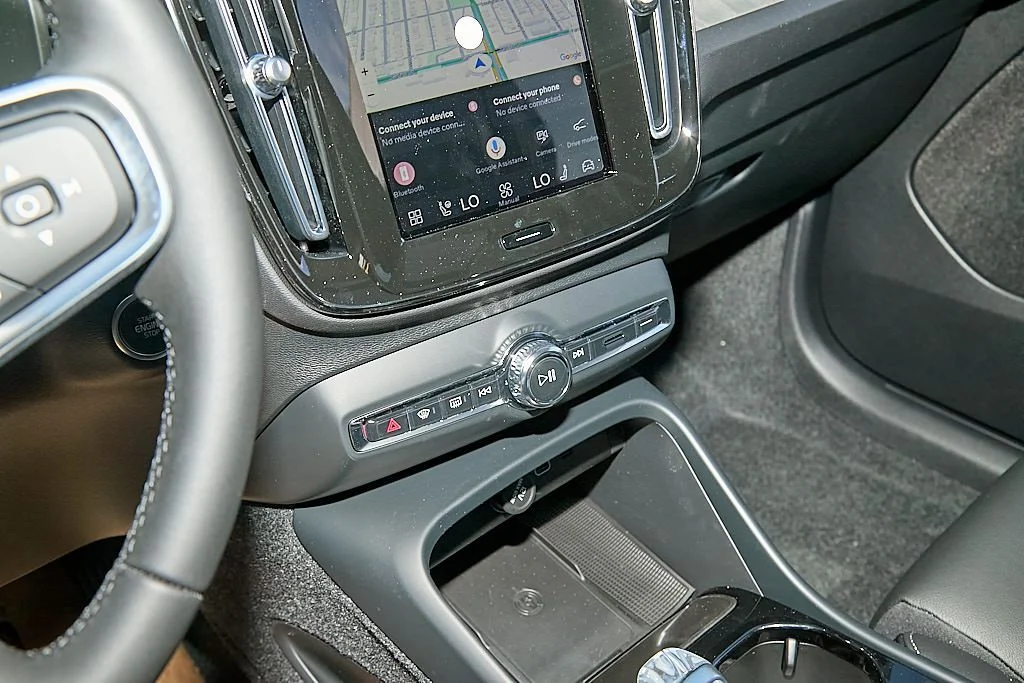 New 2026 Cloud Blue Volvo Plus image 15