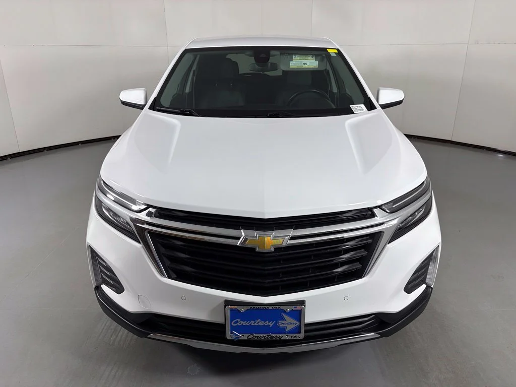 Used 2024 White Chevrolet LT image 3