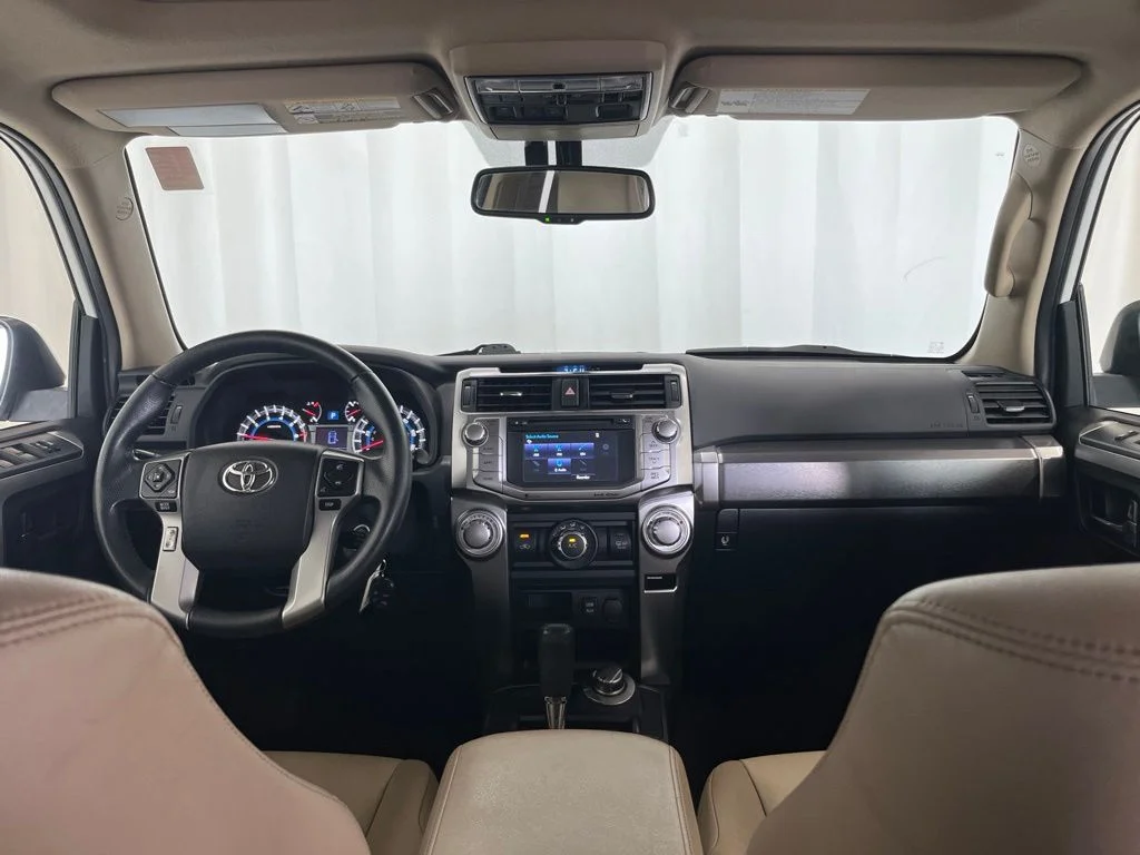 Used 2018 White Toyota SR5 Premium image 10