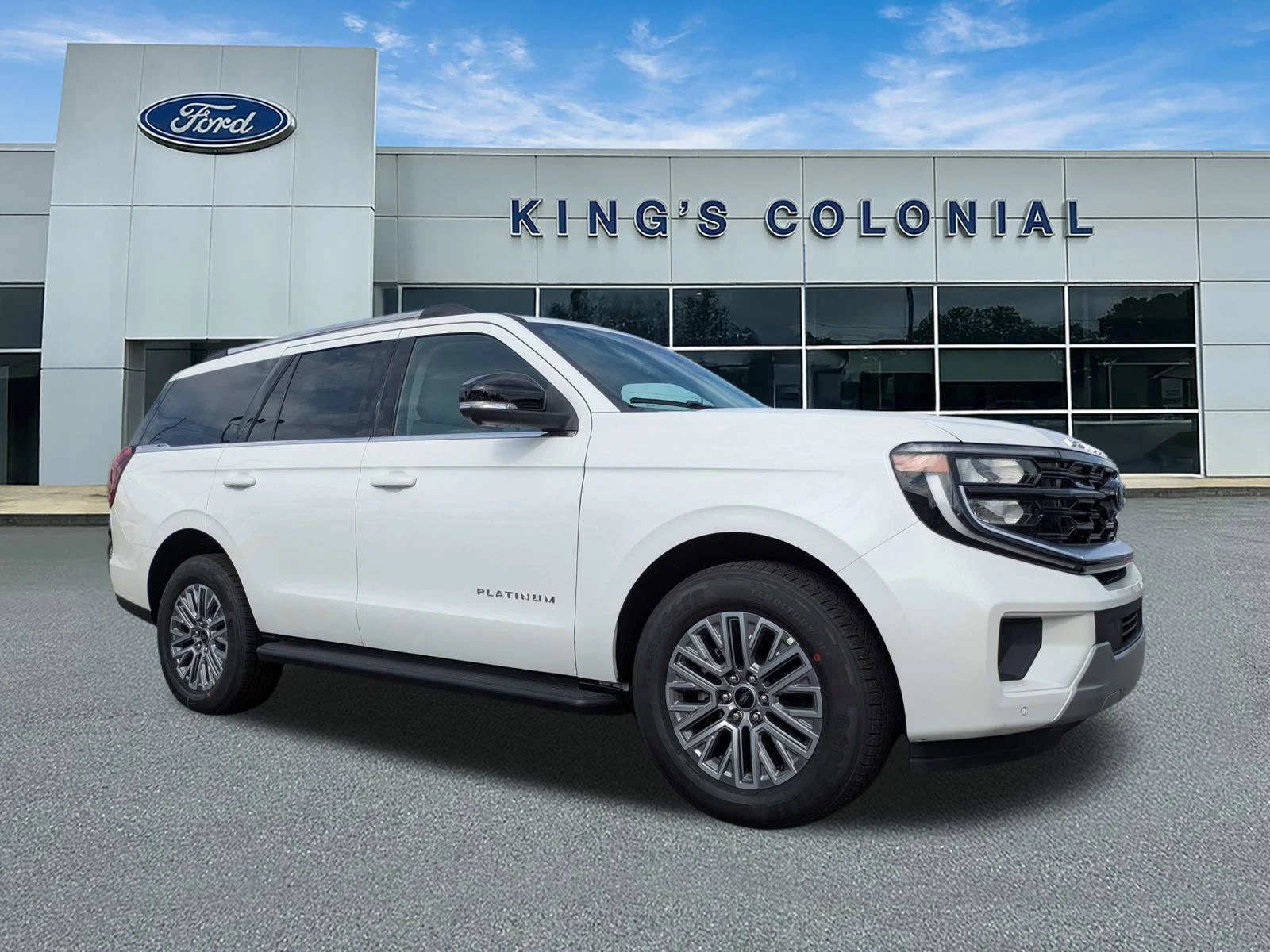 New 2026 Star White Metallic Tri-Coat Ford Platinum® image 1