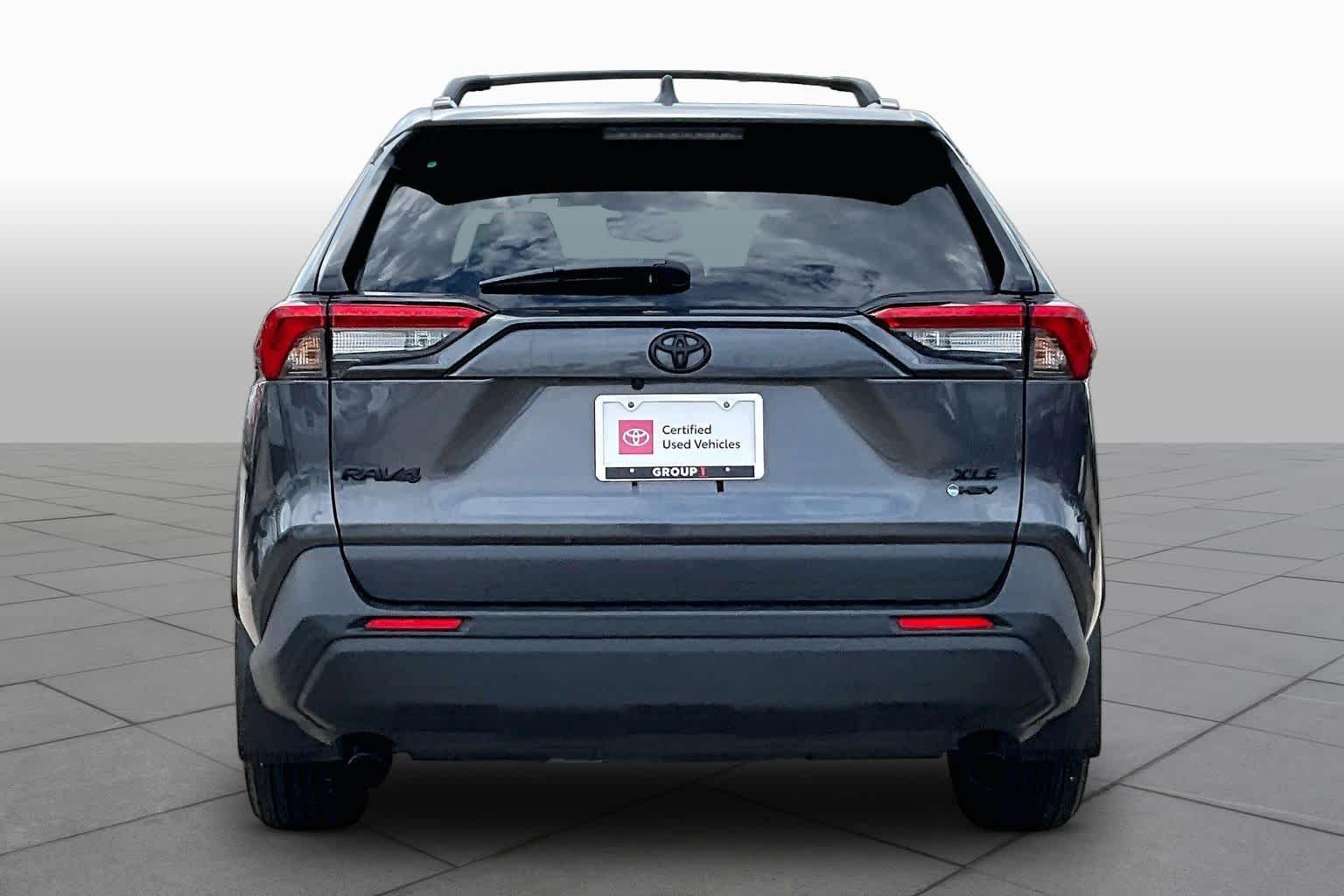 Used 2025 Magnetic Gray Metallic Toyota Hybrid XLE image 9