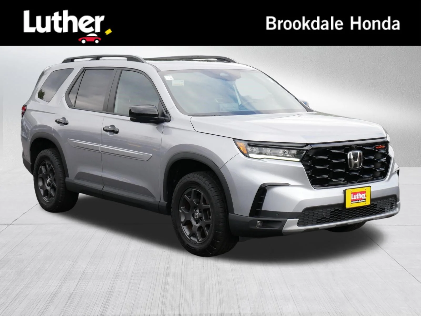 Used 2024 Lunar Silver Metallic Honda TrailSport image 1