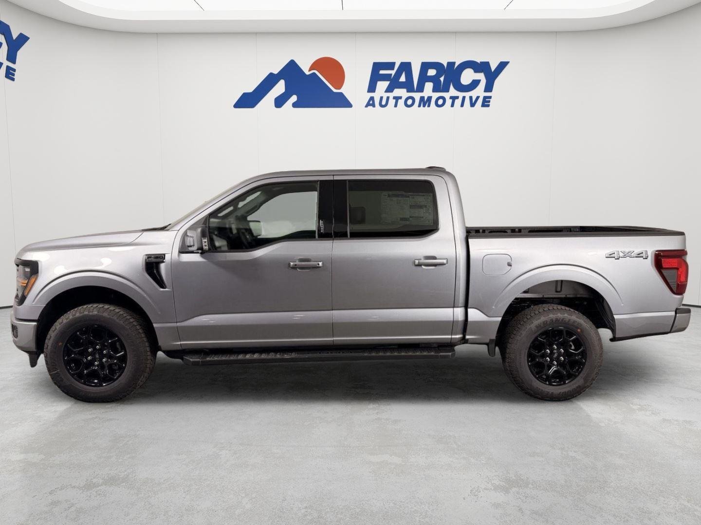 New 2026 Iconic Silver Metallic Ford XLT image 2
