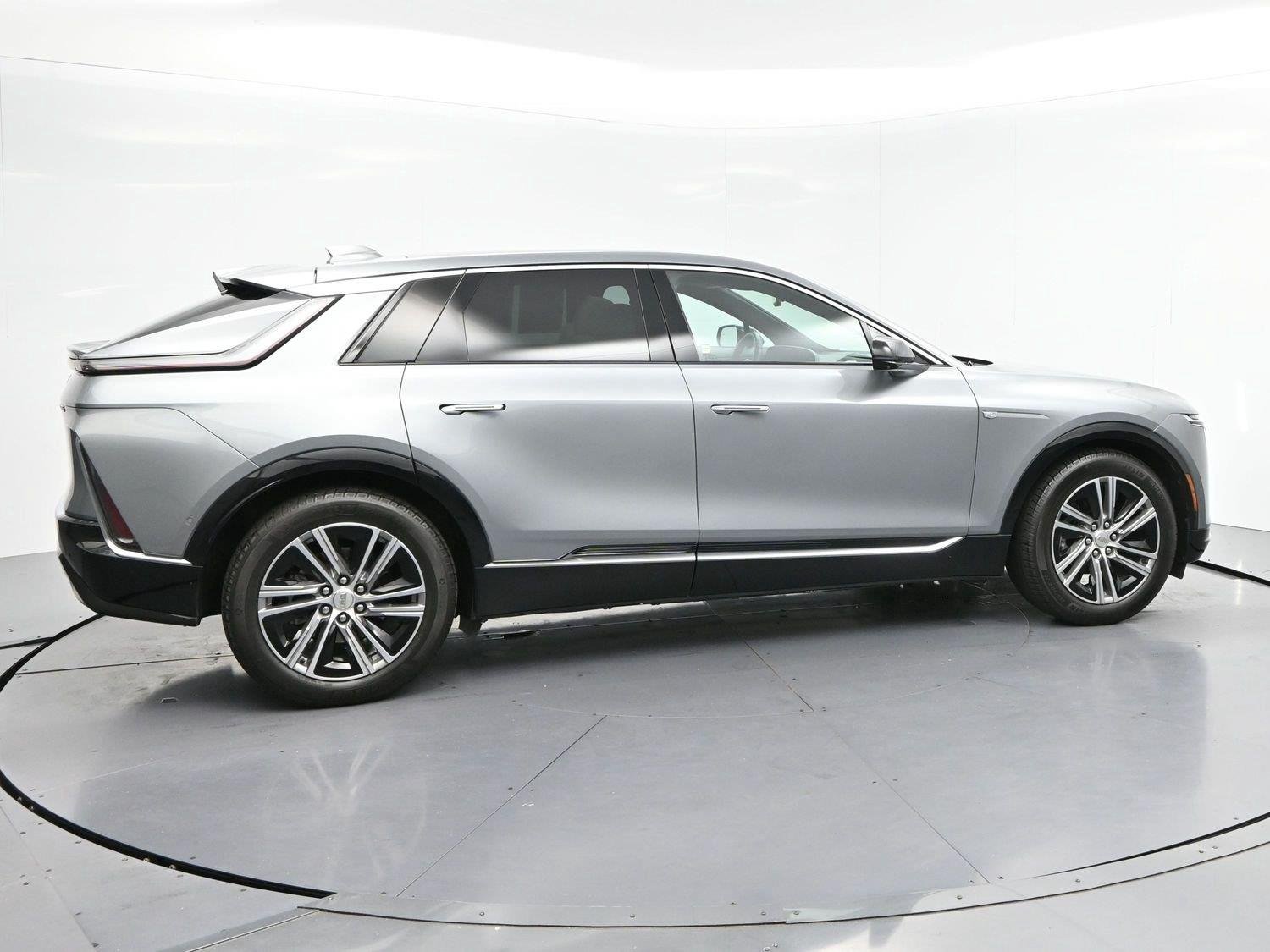 Used 2024 Argent Silver Metallic Cadillac Luxury 1 image 8