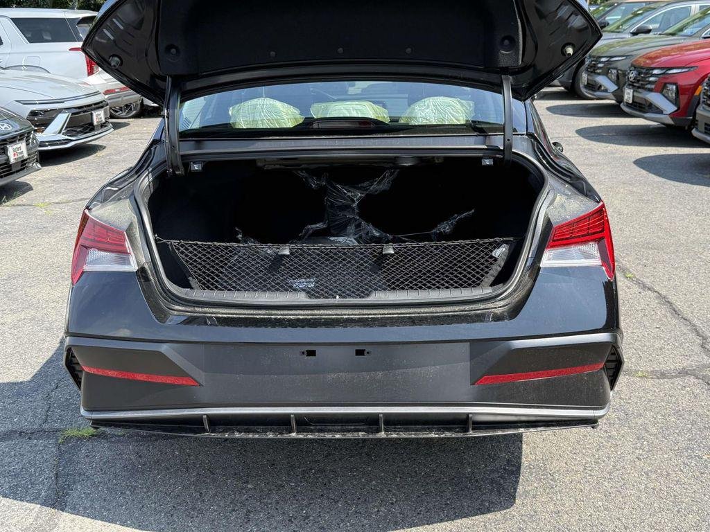 New 2026 Abyss Black Hyundai Limited image 29