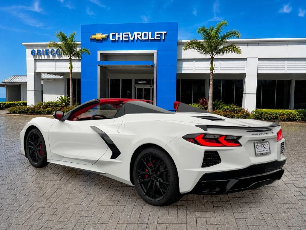 New 2027 Arctic White Chevrolet 3LT image 5