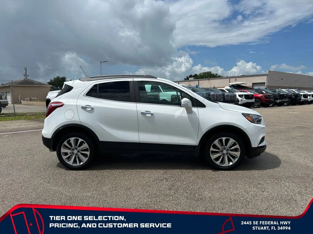 Used 2019 (Includes (CM5) Black Carbon Metallic lower exterior accent color, Paint code W700S.) Buick Preferred image 4