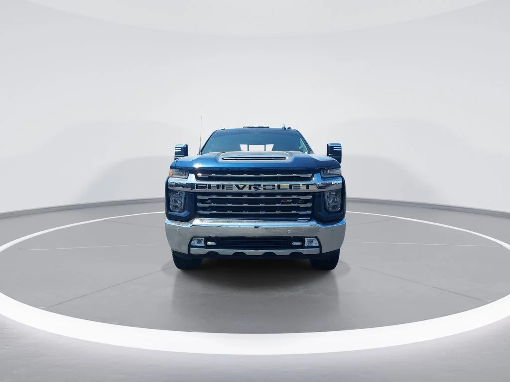 Used 2022 Blue Chevrolet LTZ image 3