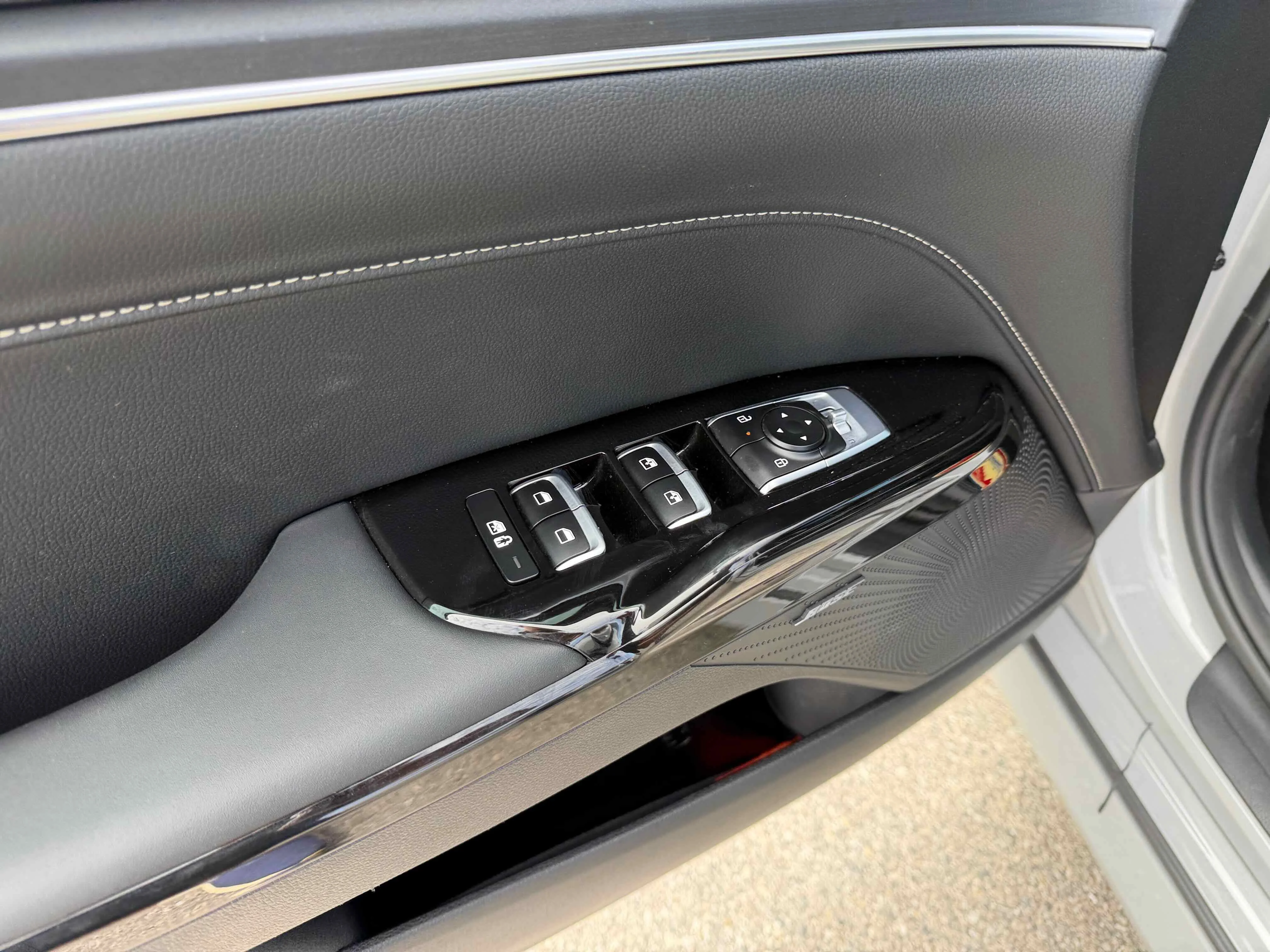Used 2025 Wolf Gray Kia GT-Line image 15