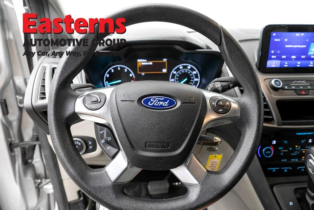 Used 2022 Silver Ford XLT image 10