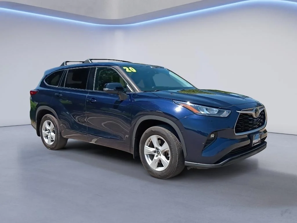 Used 2020 Blueprint Toyota LE image 7