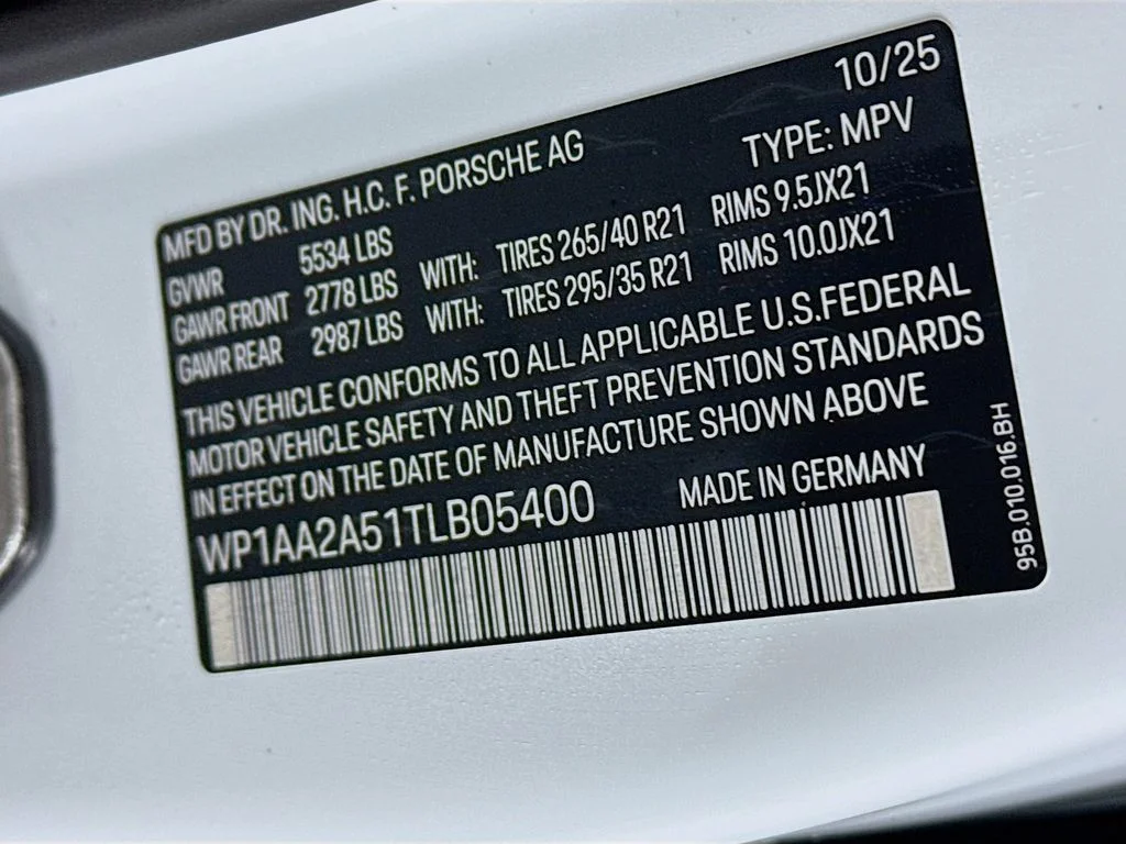 Certified Used 2026 White Porsche  image 33