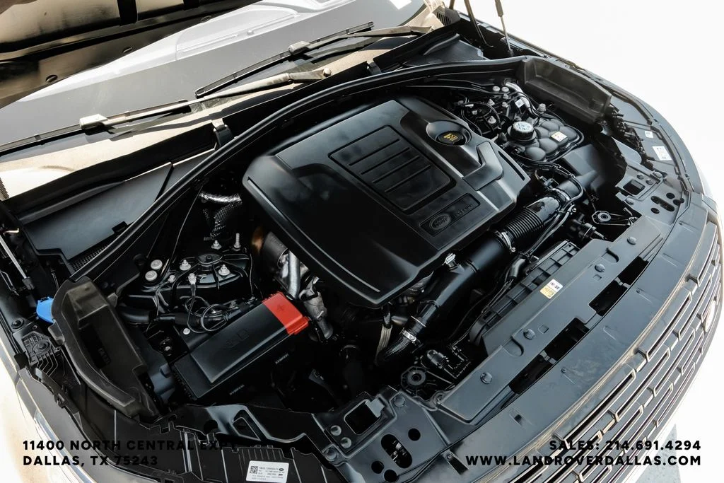 Used 2026 Black Land Rover Dynamic SE image 50