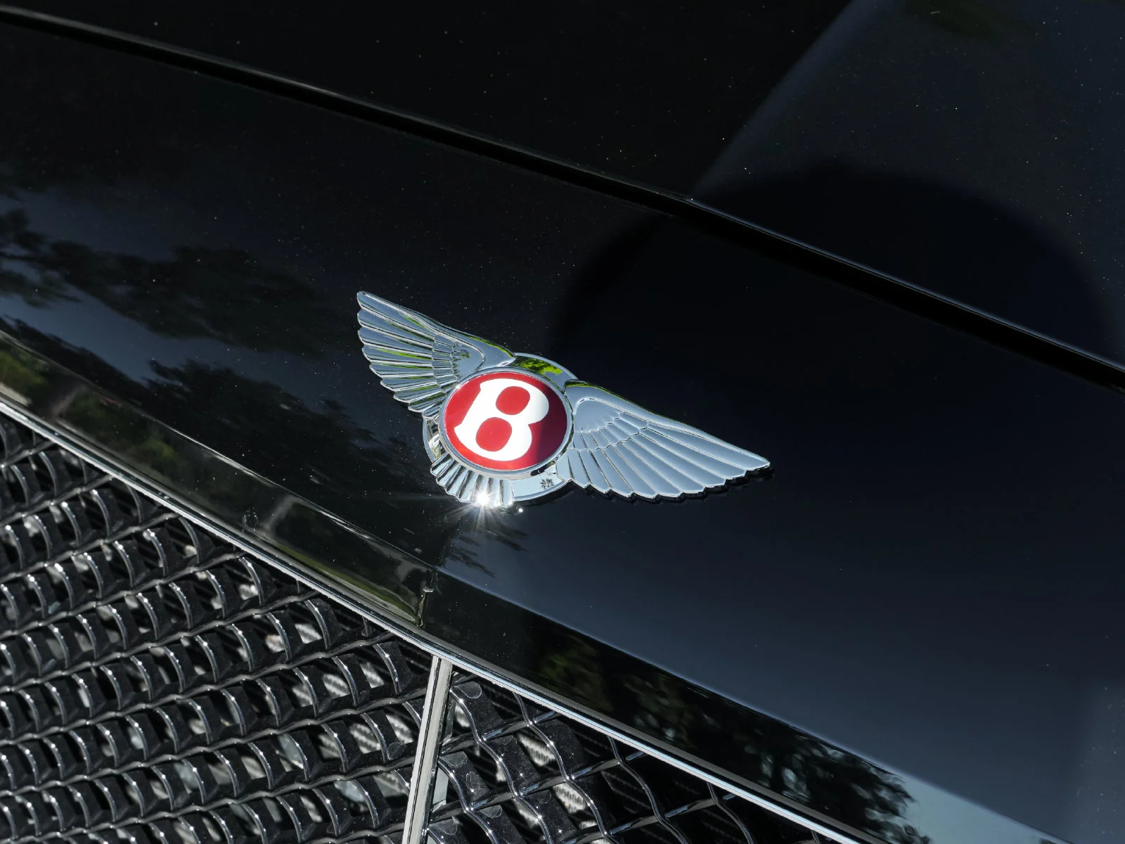 Certified Used 2017 Black Crystal Metallic Bentley V8 S image 29