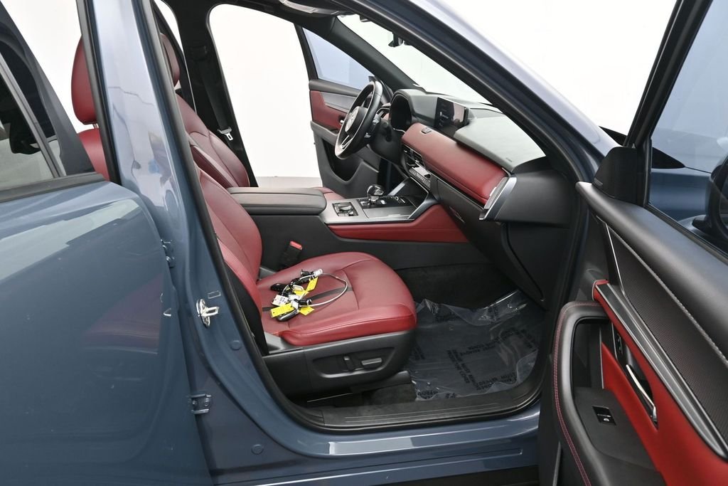 Used 2025 Gray Mazda Premium Plus image 20