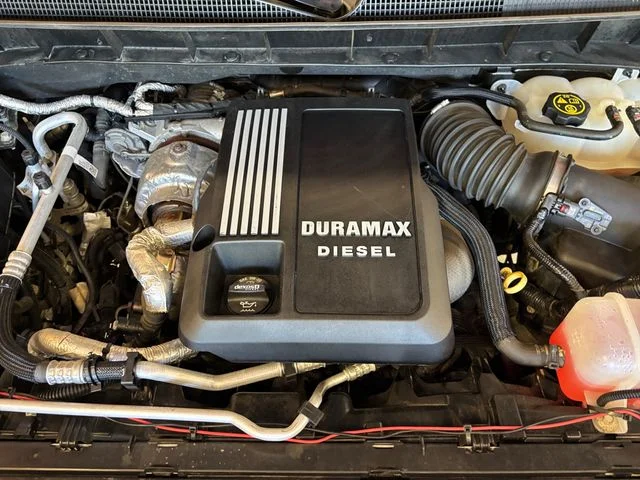 Used 2021 Red Chevrolet RST image 25