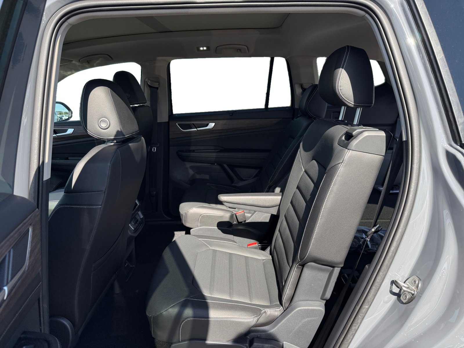New 2026 Pure Gray Volkswagen 2.0T SEL image 16
