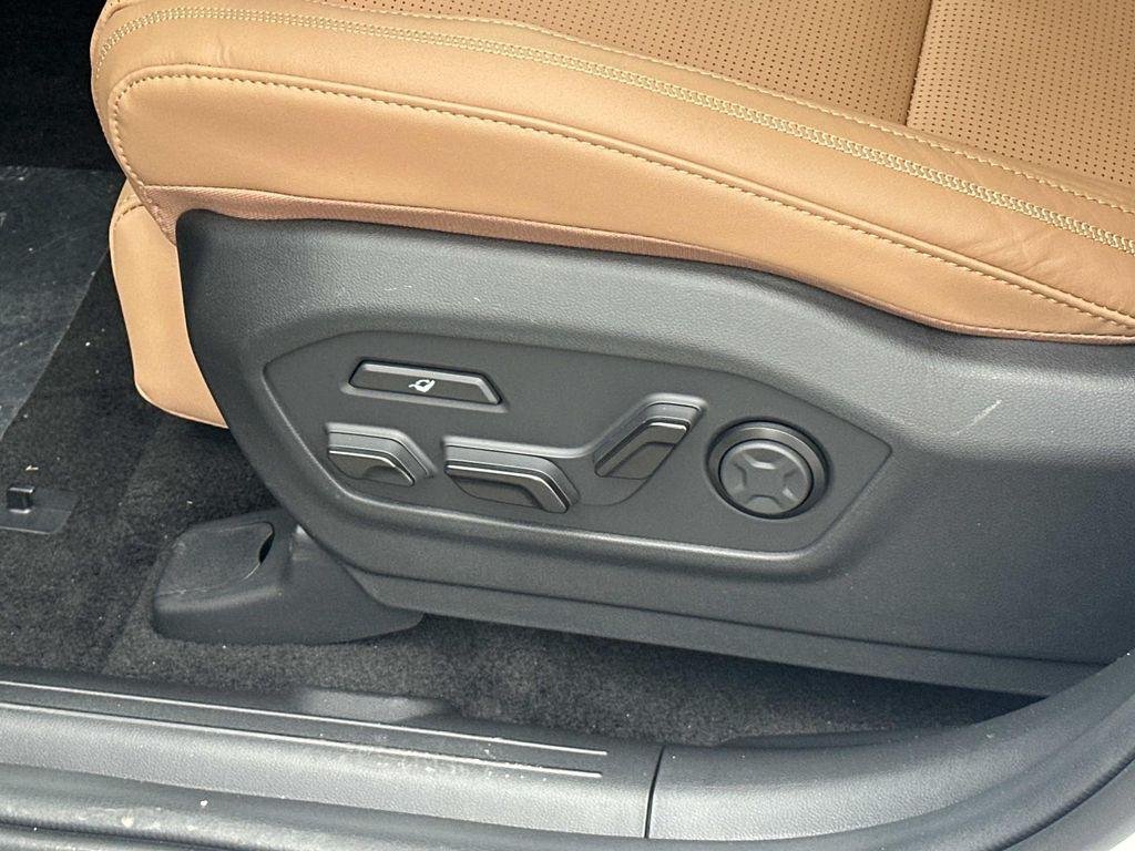 New 2026 White Hyundai Calligraphy AWD image 16