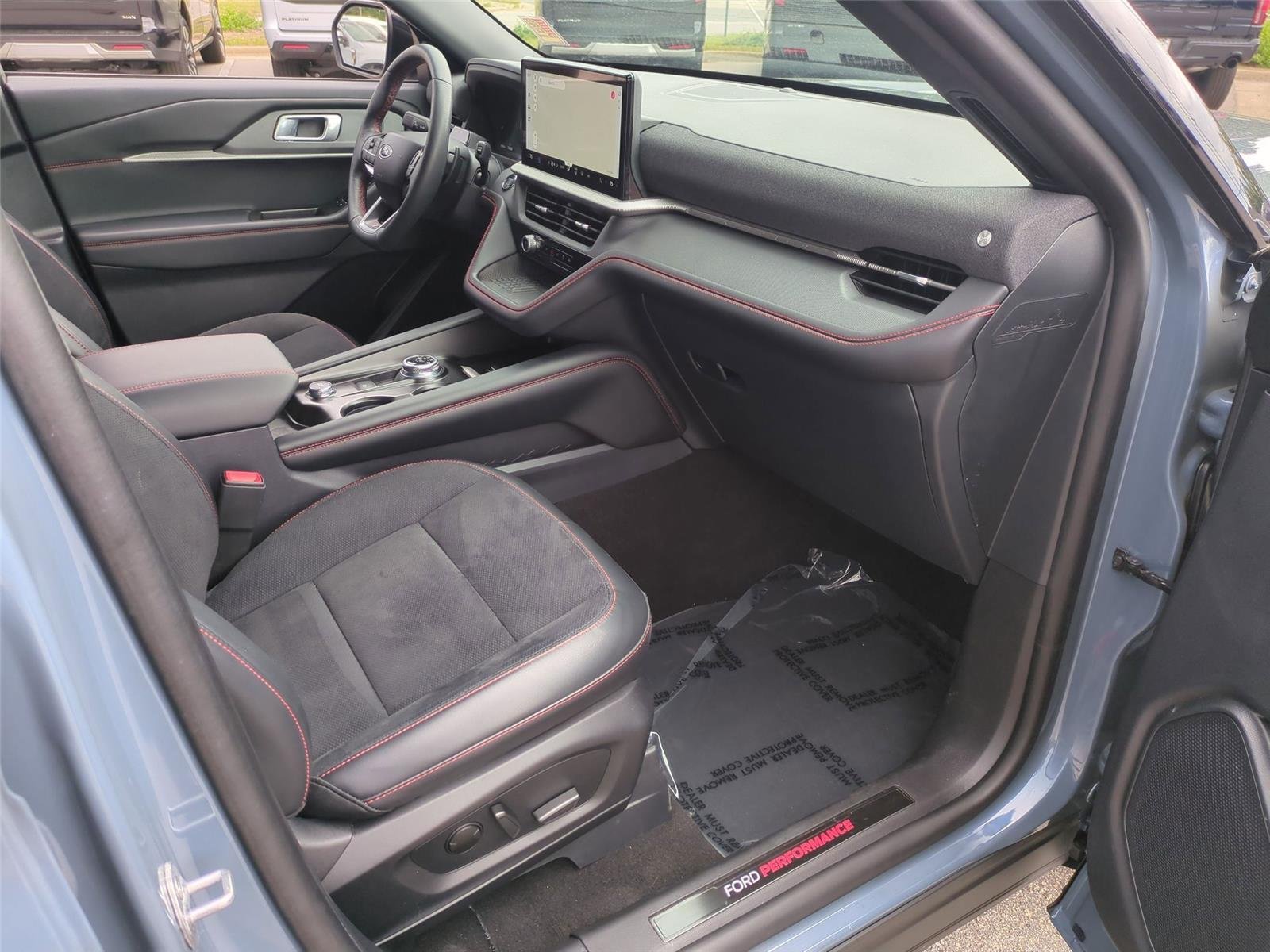 Used 2025 Vapor Blue Ford ST image 41
