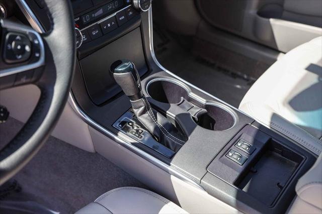 Certified Used 2017 BLIZZARD PEARL Toyota  image 20