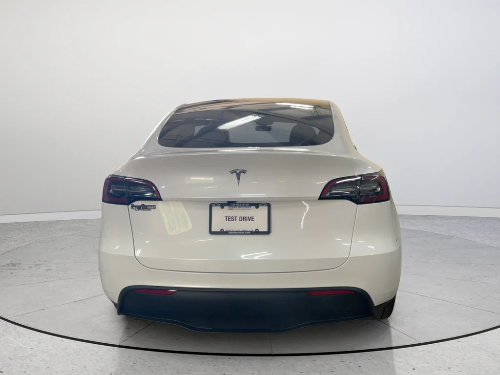 2024 Tesla Model Y Long Range - Photo 7