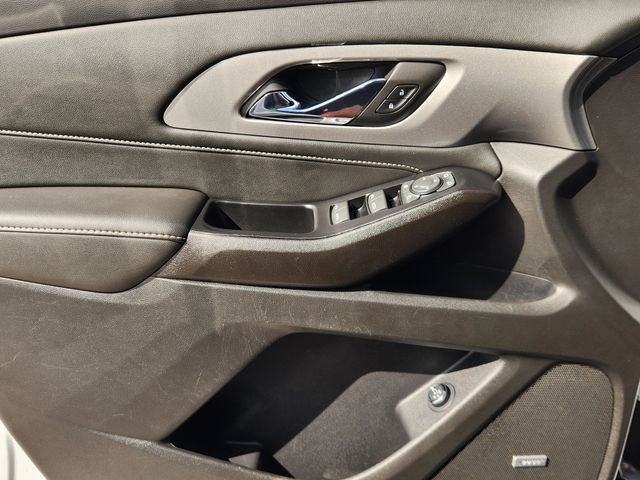 Used 2023 Summit White Chevrolet LT Leather image 22