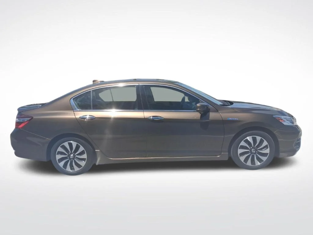 Used 2017 Brown Honda Touring image 4