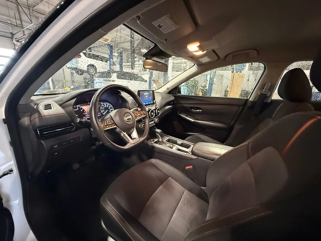 Used 2025 White Nissan SR image 22
